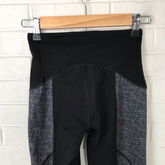 SPANX High Waisted Two Toned Activewear Leggings Size XS - Picture 8 of 8